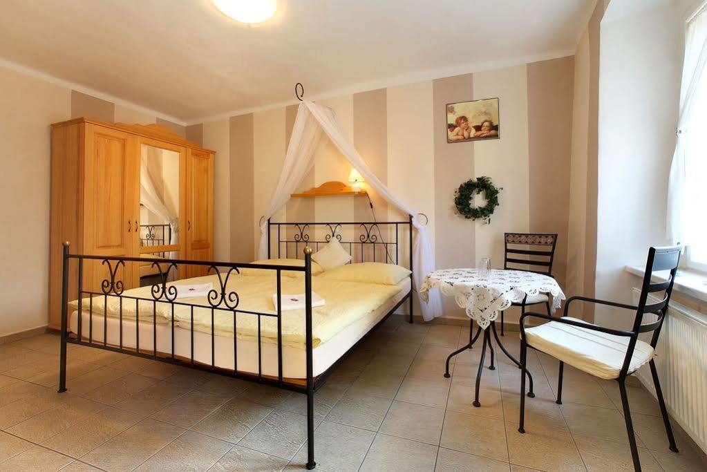 Pension U Mrazku Cesky Krumlov Exterior photo
